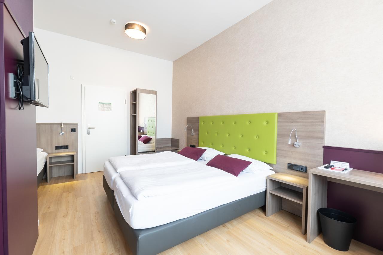 Hotel Porta Nigra Трир Екстериор снимка